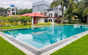Nn Beach Resort Nilaveli